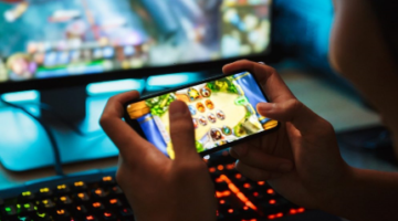 Online casino games: Will mobile phones win over computers when it comes to it?